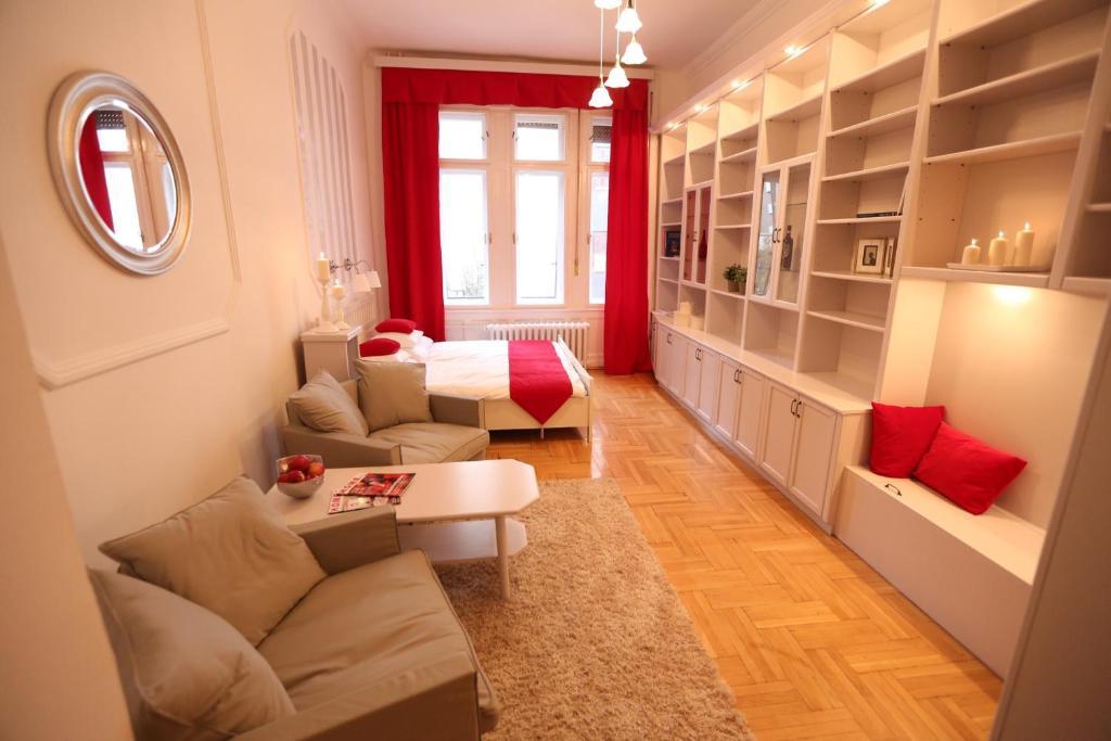 d.Five Classic Luxury Apartment Budapest Chambre photo